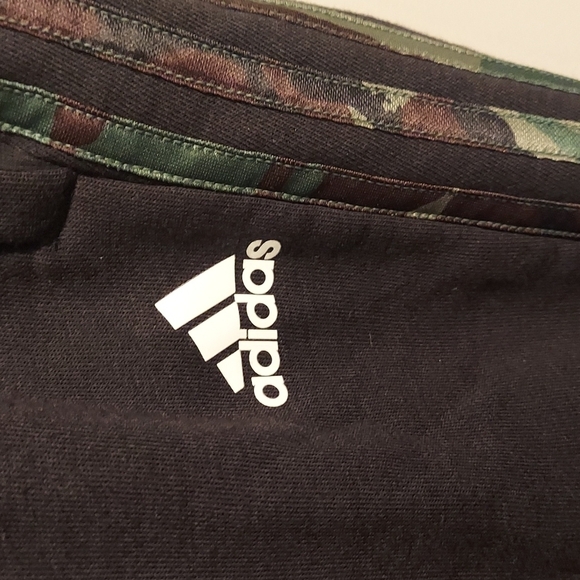 Adidas Sweatpants with camoflage stripes - Picture 2 of 10